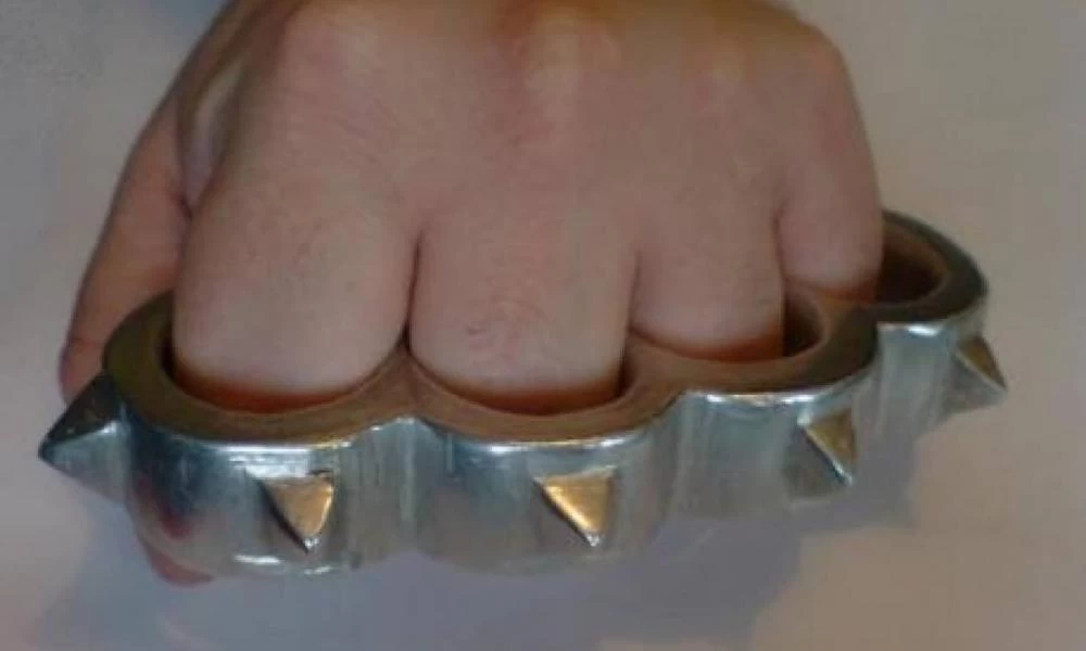 Λονδίνο: Έδειραν με σιδηρογροθιά άνδρα γιατί τους ζήτησε να φορέσουν μάσκα